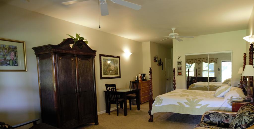 Island Goode'S - Luxury Adult Only Accommodation Near Hilo Papaikou Bagian luar foto